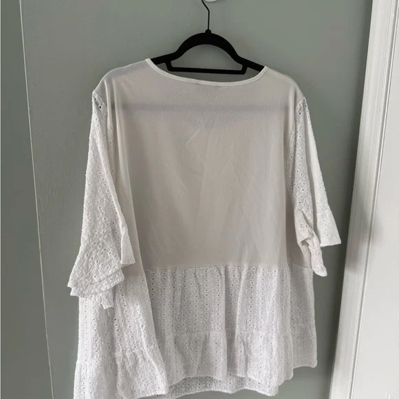 White Eyelet Tiered Blouse - Picture 6 of 6